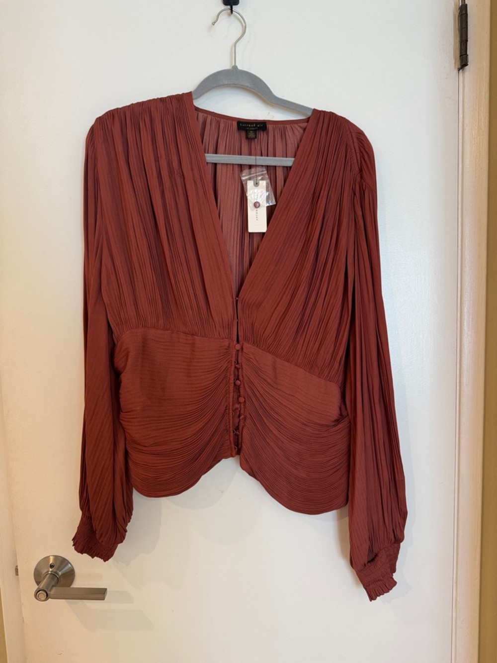 NEW Current Air Rust Pleated V-Neck Button Front Blouse